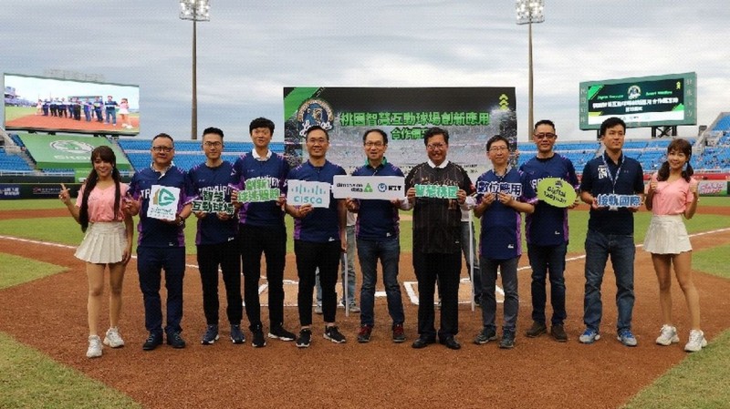 國際大廠思科、岱凱 桃園打造台灣首座智慧互動球場