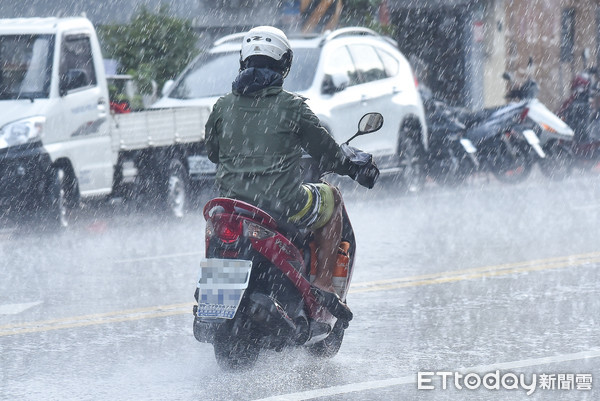 準颱風「巴威」路徑詭異！週六先甩豪雨彈　這區雨量最可怕