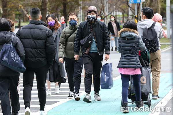 一天內暖陽→寒冬！入夜「斷崖式降溫15°C」　3地區狂凍6°C